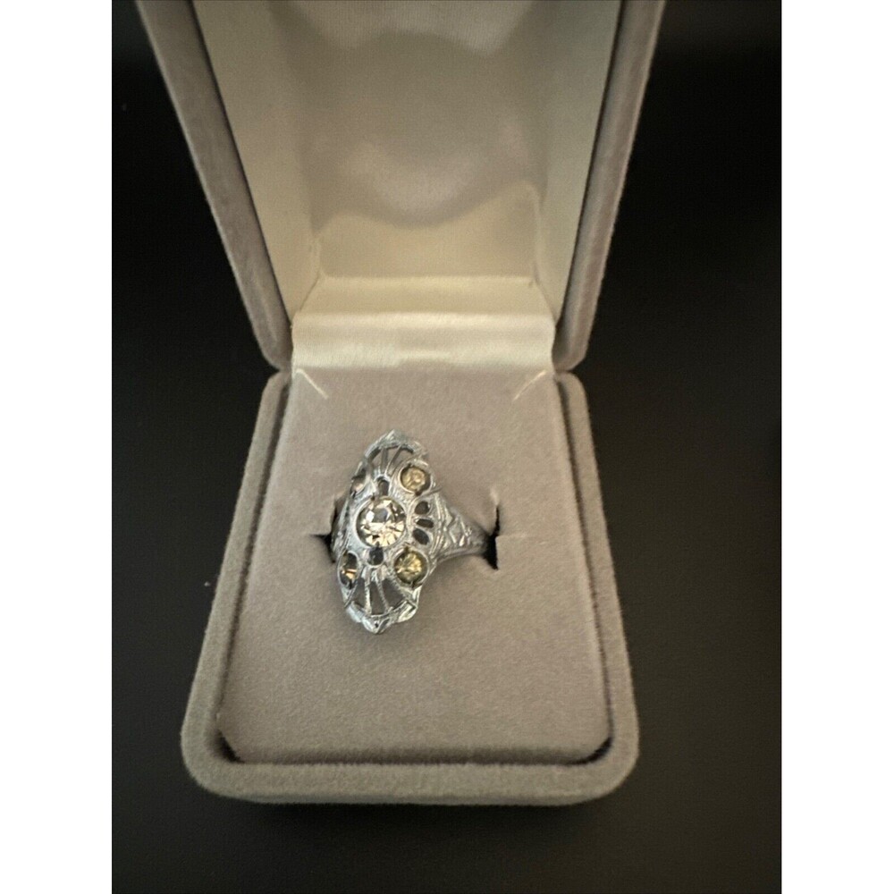 Uncas Ladies size. 6.5 Silvertone Ring Vintage Art Deco